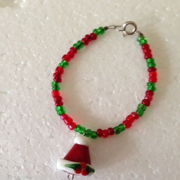 Santa Hat Child bracelet Handmade New Christmas - Picture 1 of 1